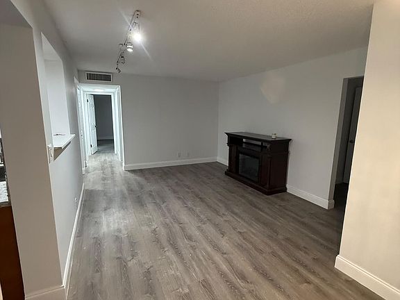 2nd image of 6190 Woodlands Boulevard #110