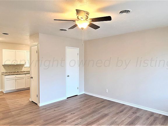 2nd image of 720 E 16th Ave