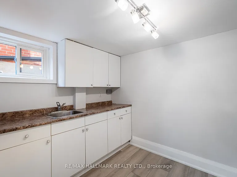 66 Ferncroft Dr — Photo 26