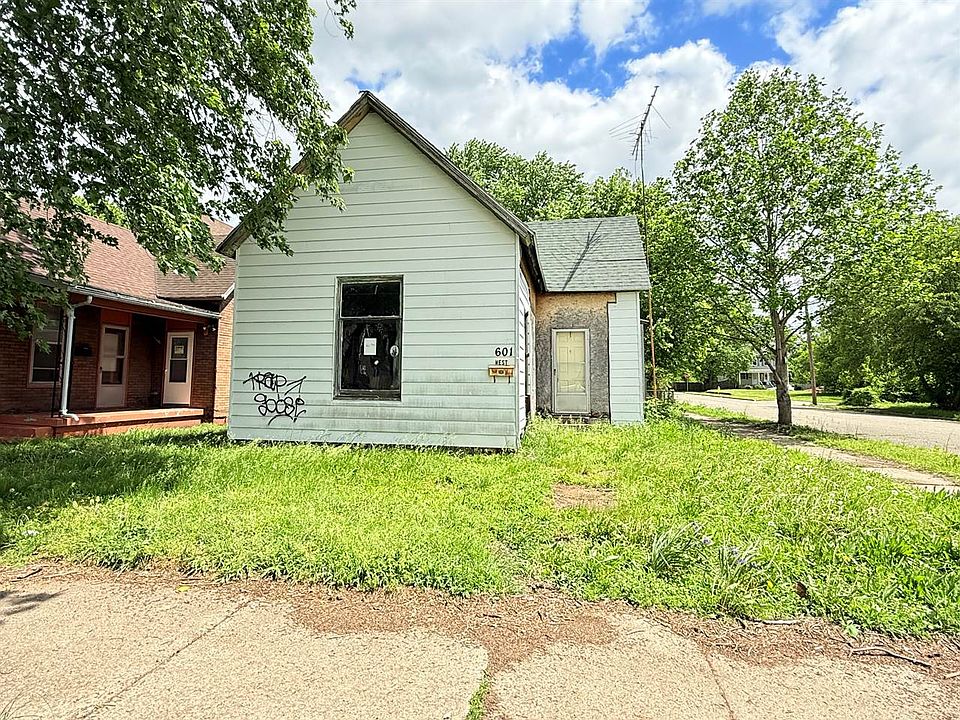 1st image of 601 N 13th 1/2 St