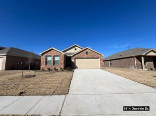 1414 Dovekie Dr, Forney, TX 75126