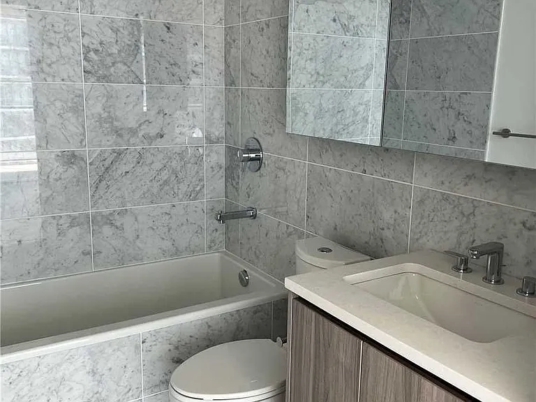 95 McMahon Dr #2901 — Photo 10