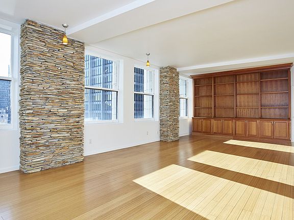 3rd image of 55 Liberty St APT 28A