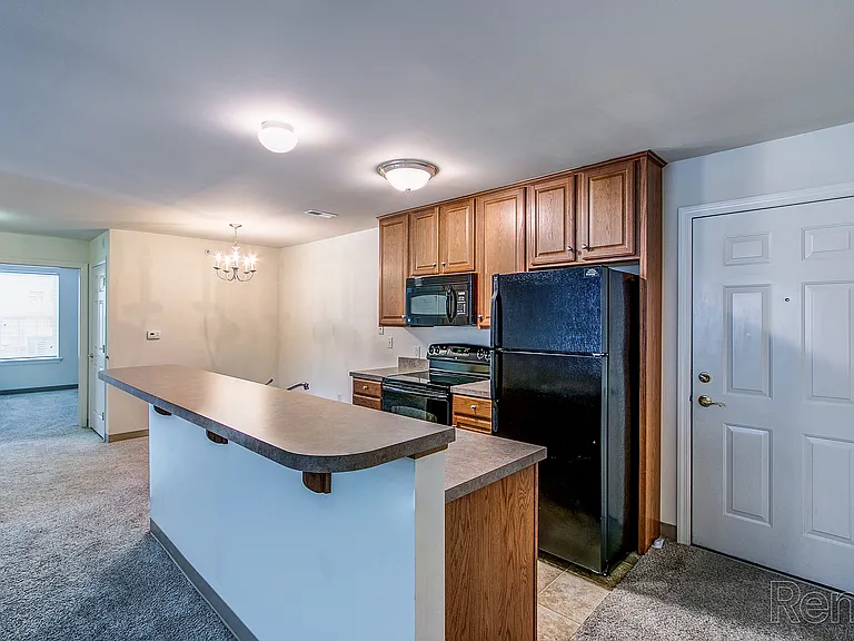 Hempfield Commons — Photo 25