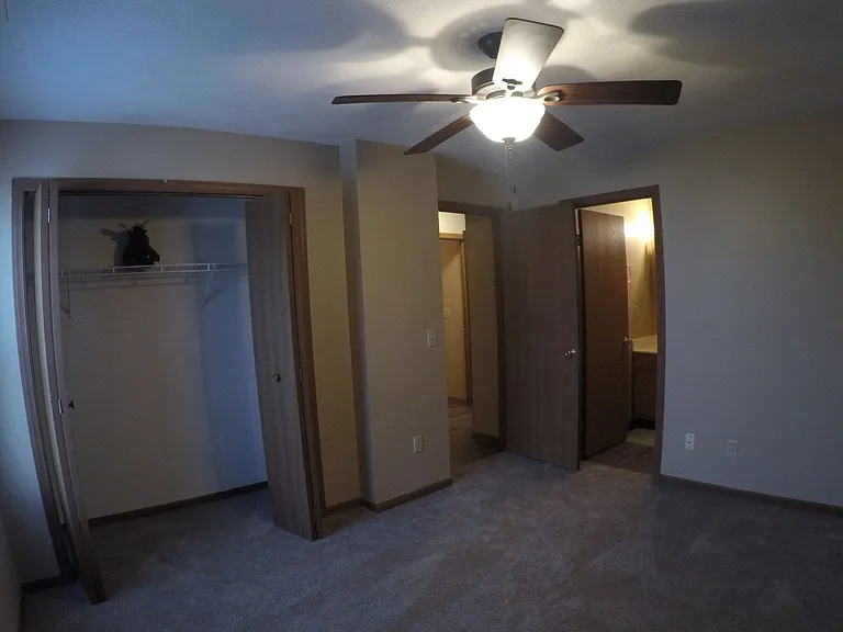 2911-2915 Horizon Dr. — Photo 10