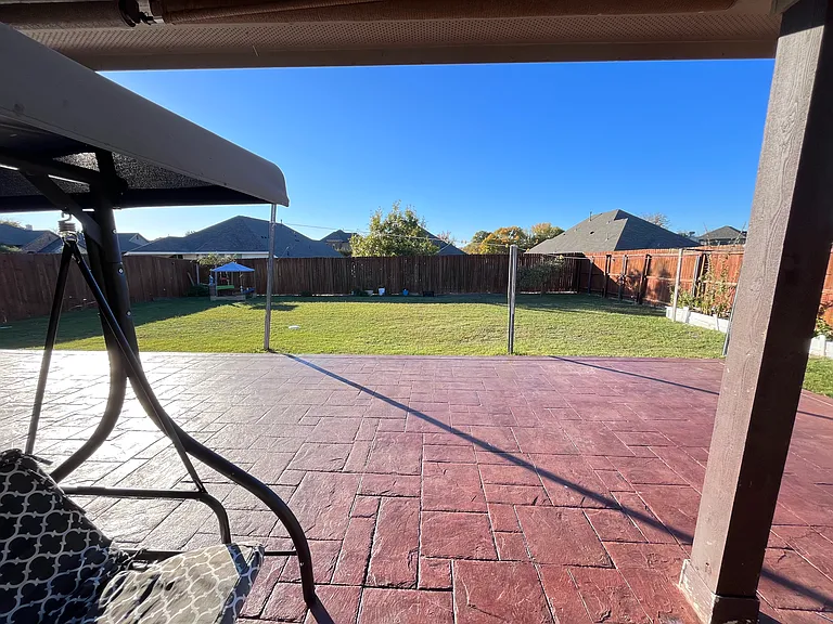 1416 Heather Ln — Photo 4