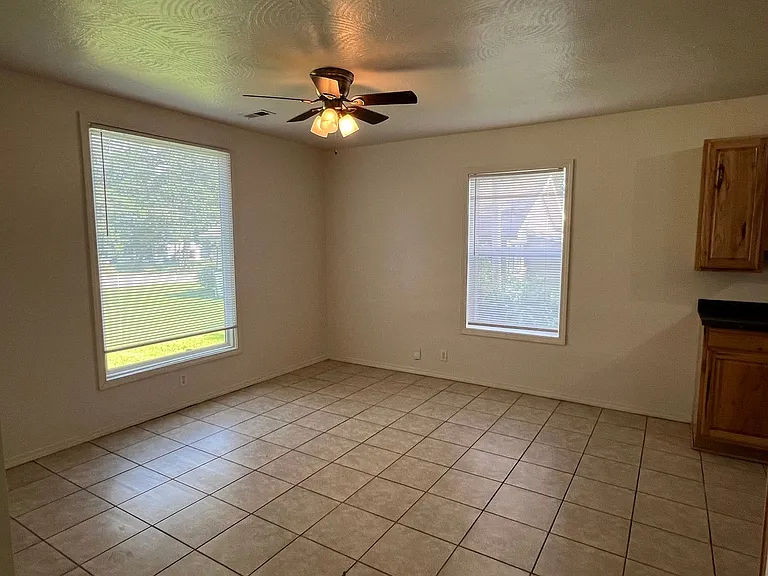 2508 N National Ave — Photo 5