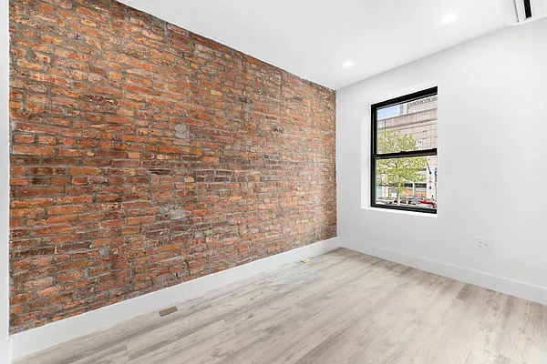 Rented by Compass | media 7