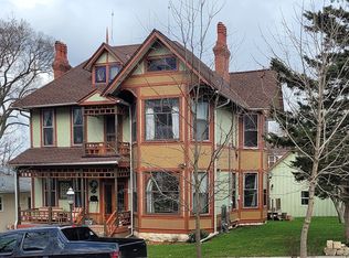 509 Singer Ave, Lemont, IL 60439