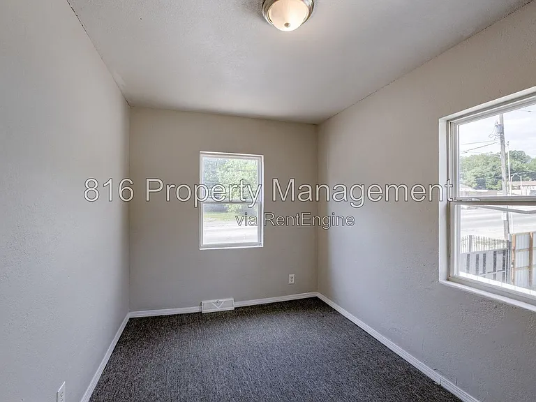 8718 E Winner Rd — Photo 12