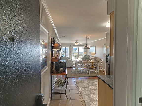 4th image of 1400 Ocean Blvd #309C