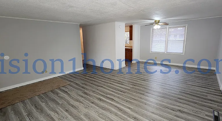 500 Sunrise Ave — Photo 16