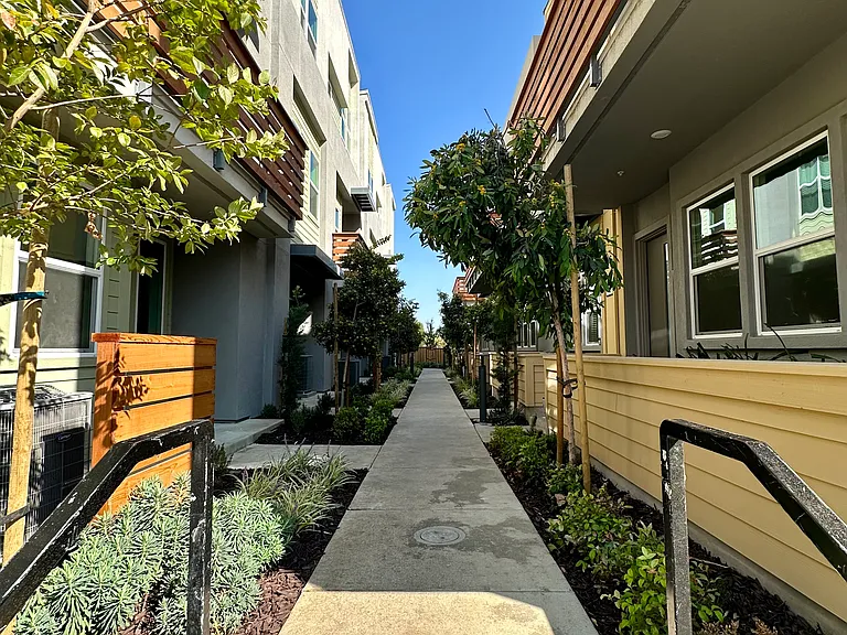 597 Somi Ct — Photo 1