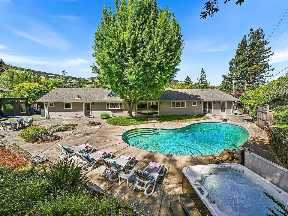 1st image of 18 Dutch Valley Lane