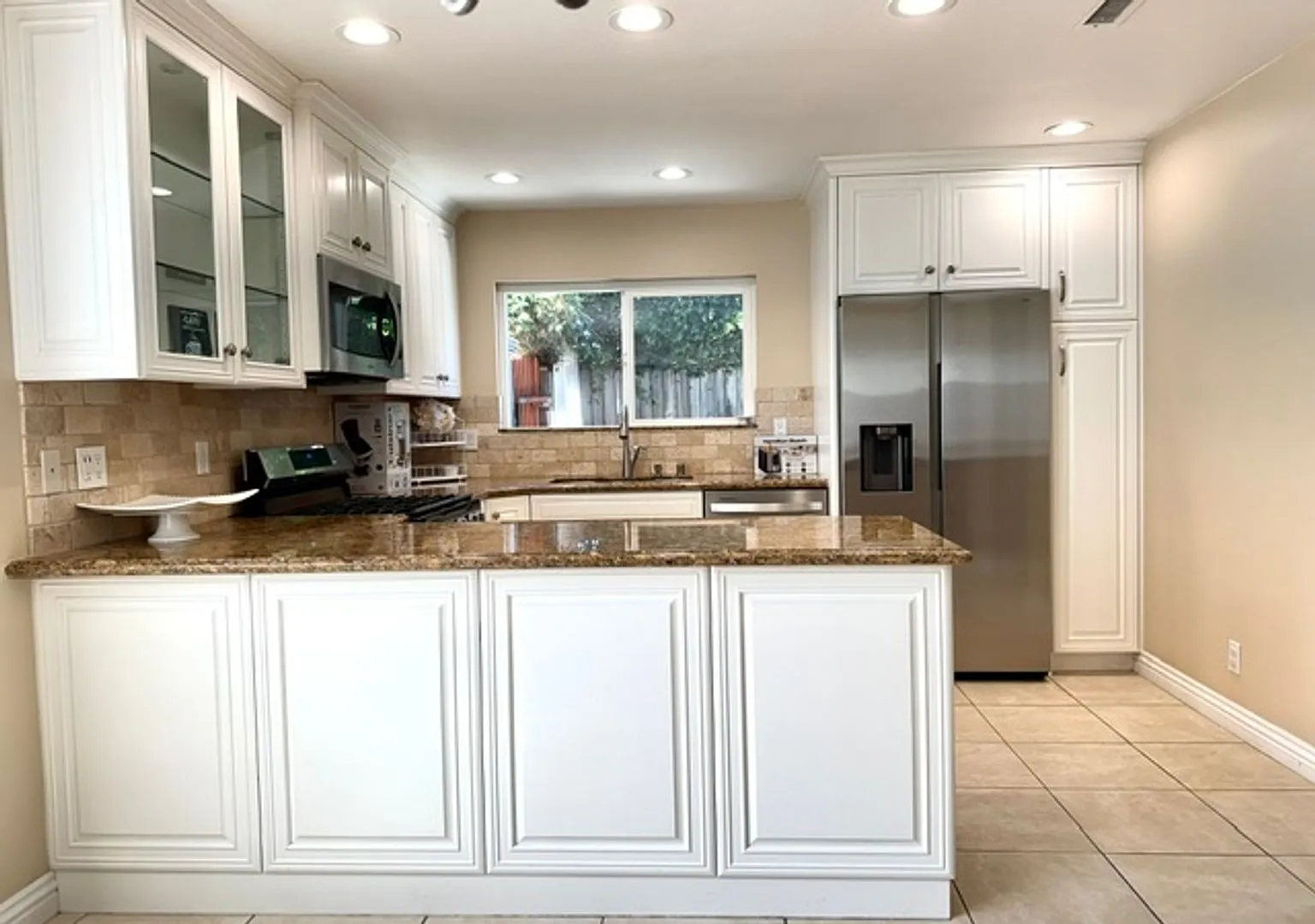 New! Fully Furnished Costa Mesa Condo Near Back Bay! — Photo 4