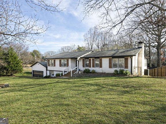 2nd image of 1527 Dupree Rd