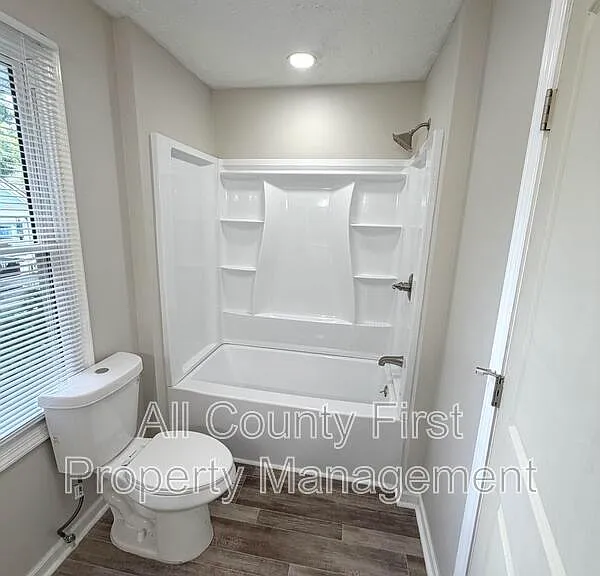 2101 Holly Hill Dr — Photo 13