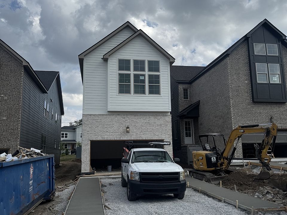 1st image of 646C James Ave #C
