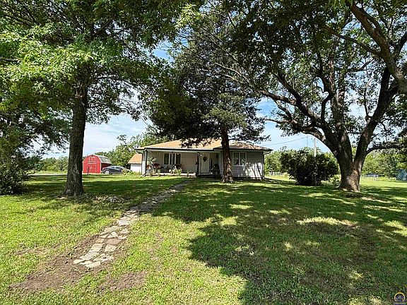 2nd image of 1761 Road B2