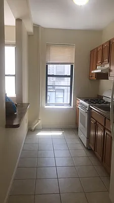 Rented by Ben Bay Realty Co. of Bay Ridge | media 21