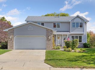 5926 Danvers Ln NW, Rochester, MN 55901