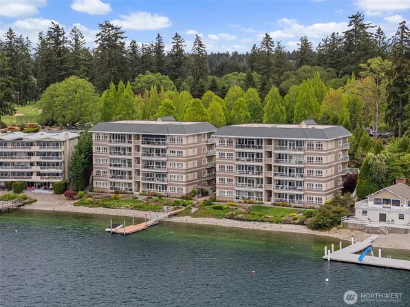 13140 Country Club Drive SW #203, Lakewood, WA 98498