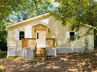 121 Old Creek Rd, Picayune, MS 39466