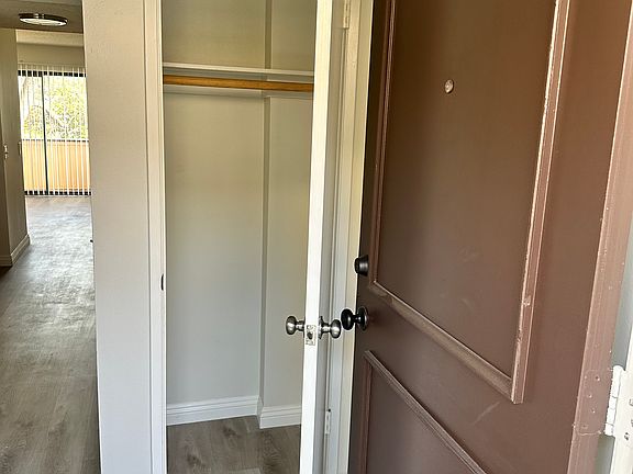 4th image of 5250 Colodny Dr APT 5