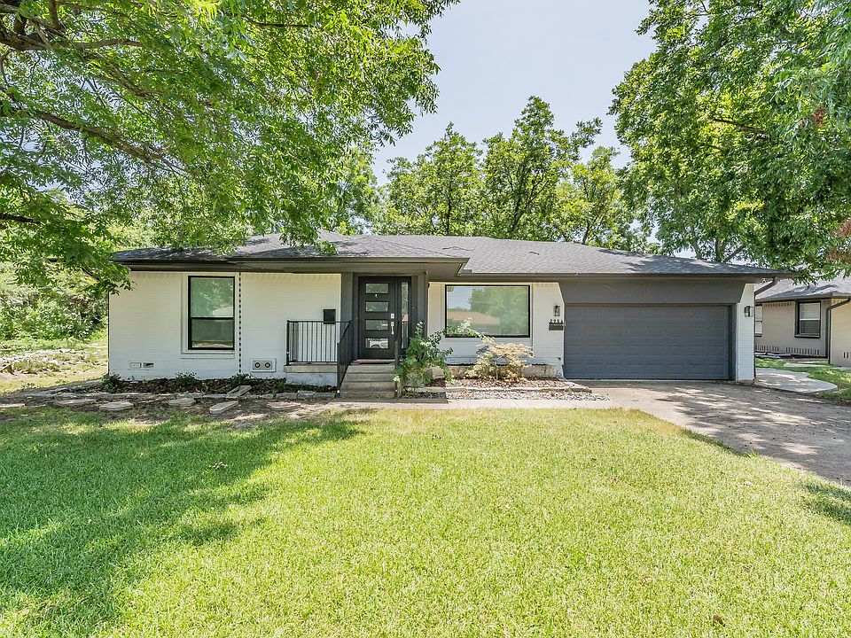 1st image of 2956 Primrose Ln