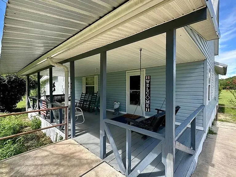 329 SW Fielding Way — Photo 22
