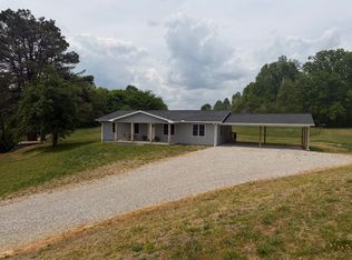 1723 Palestine Rd, Burkesville, KY 42717