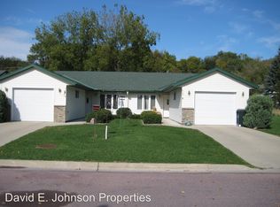 814 Francis St #B, Faribault, MN 55021