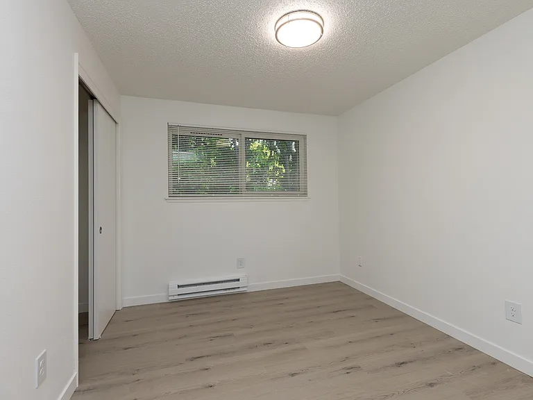 Timberwood Apartments — Photo 36