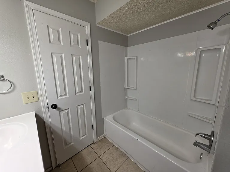 1008 Turtle Creek Dr — Photo 9