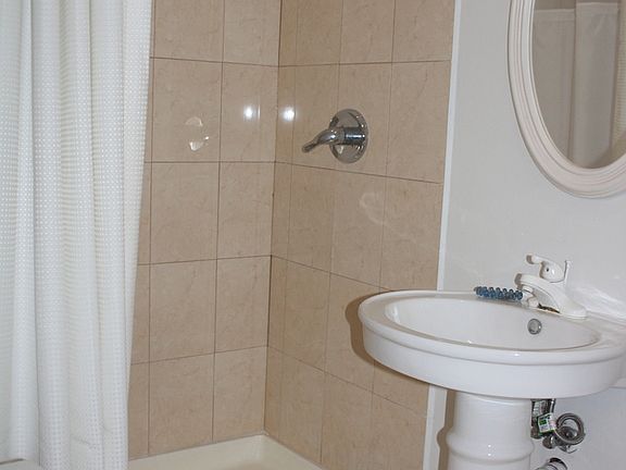 5th image of 5721 S Nordica Ave