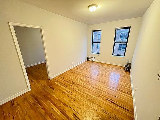 1st image of 551 W 172nd St #22