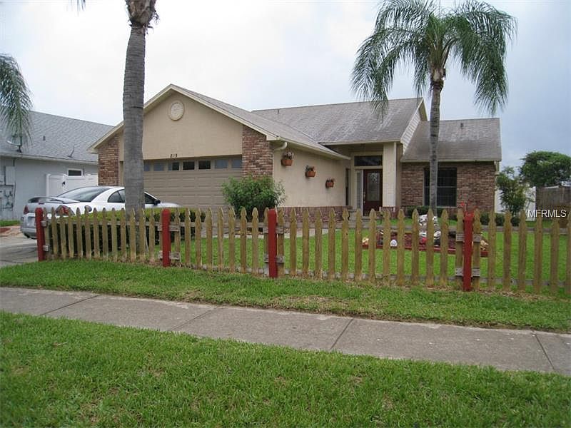 1st image of 815 Country Crossing Ct