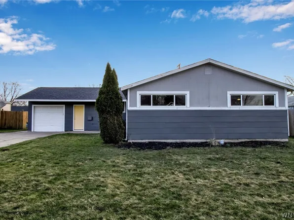 63 Michele Dr, Depew, NY 14043