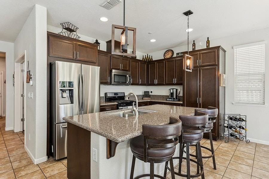 1st image of 1258 Landmark Cir
