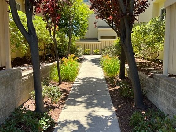 2nd image of 314 Everson Dr #314