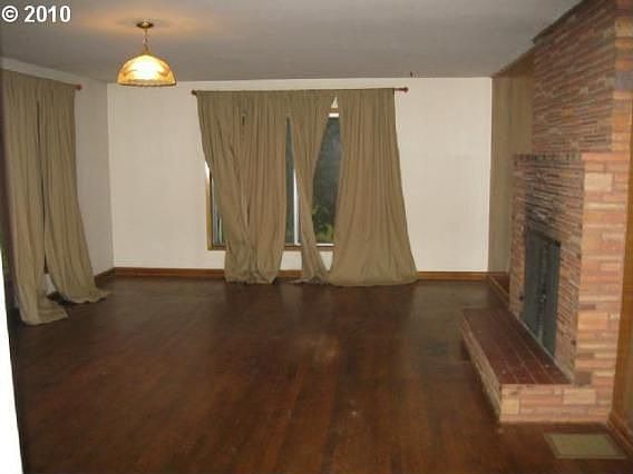 3rd image of 26601 SW Stafford Rd