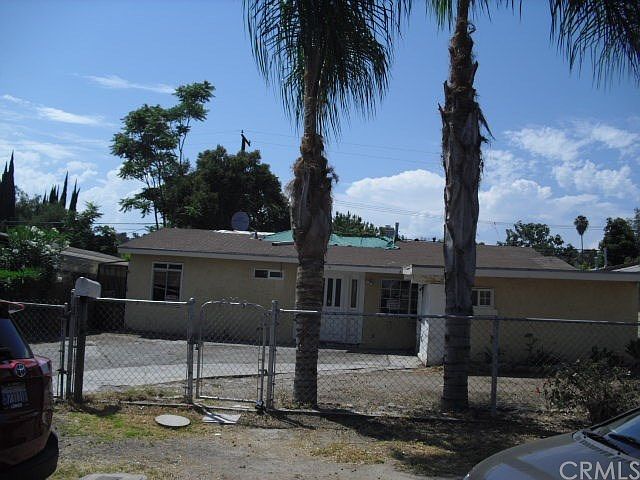 1st image of 109 N Sandalwood Ave