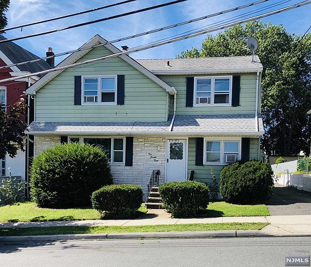 1st image of 275 Palisade Ave #2