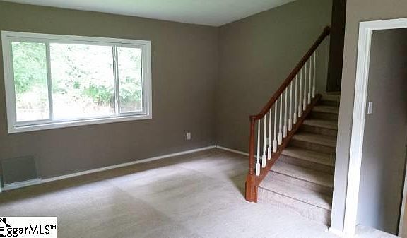 2nd image of 118 Wendfield Dr