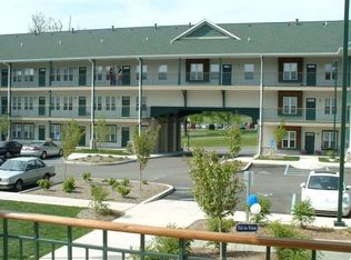 2700 E 10th St APT 20, Bloomington, IN 47408