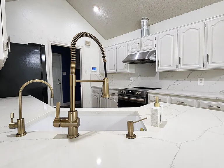2906 Whetstone Ln — Photo 12
