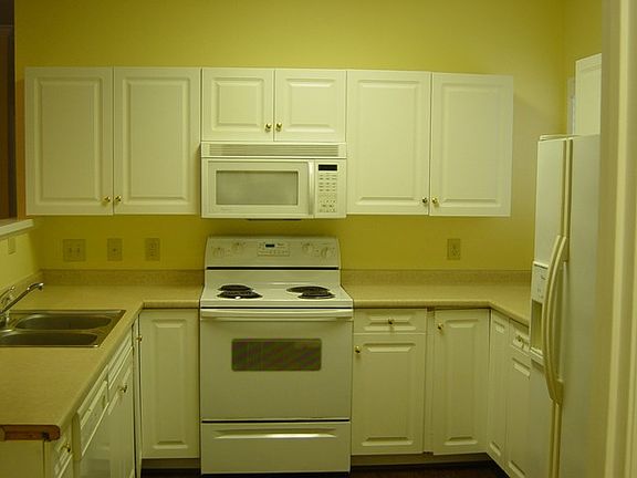 5th image of 217 Old Brickyard Cir