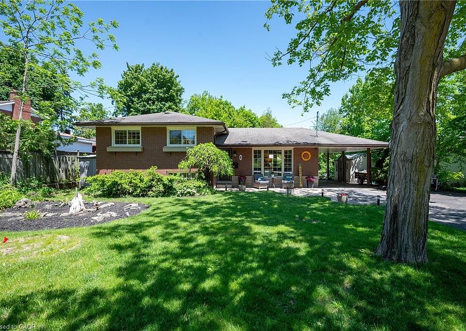 1st image of 6 Gerrard Ave