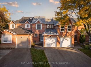74 Ritva Ct E, Richmond Hill, ON L4C 9R4