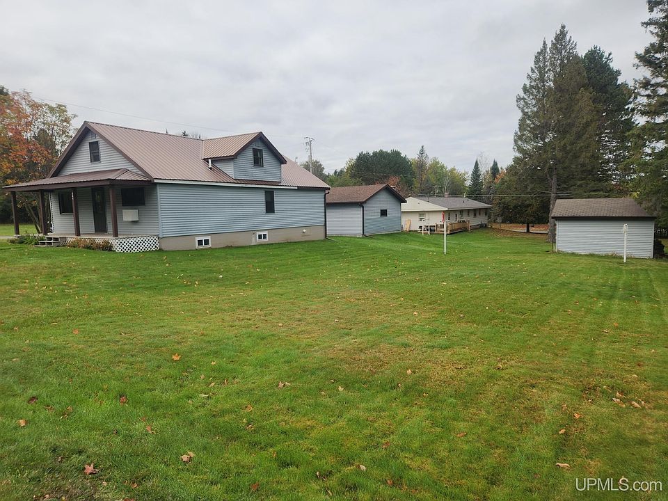 241 W 3rd St, Caspian, MI 49915 Zillow